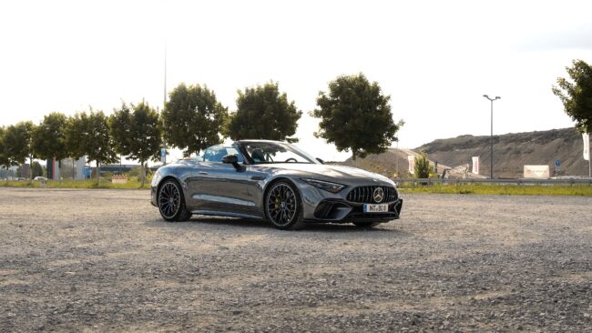 Sequenz 03.00_03_36_46.Standbild012-min