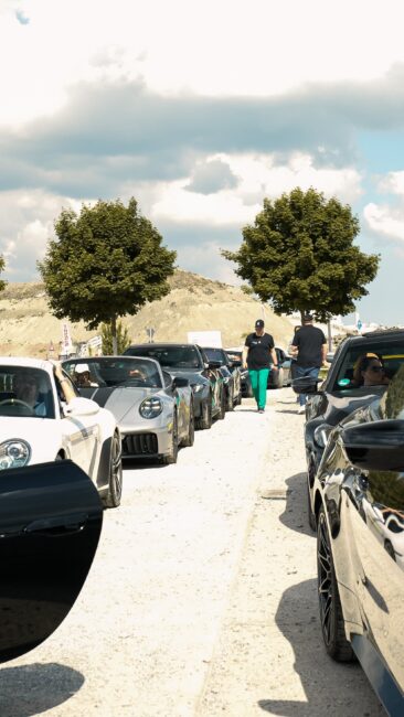 Sequenz 07.00_00_24_09.Standbild004-min